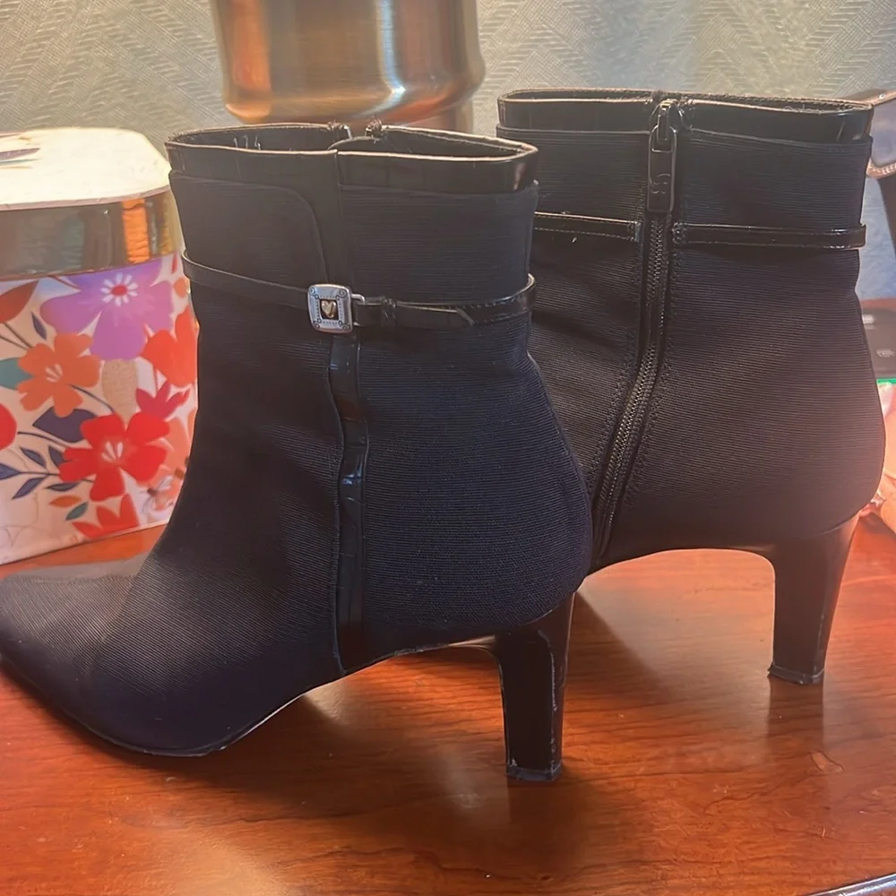 REGINA Italian black ankle booties Size 8.5